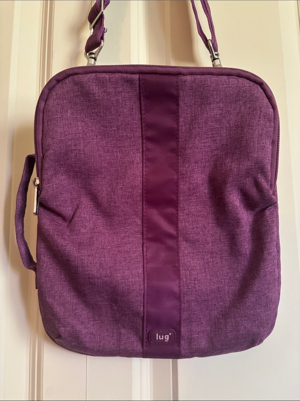 Lug Vintage Slingshot convertible tablet case